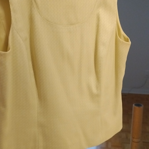 Three piece tahari Arthur levine suite size 14 - Picture 2 of 5